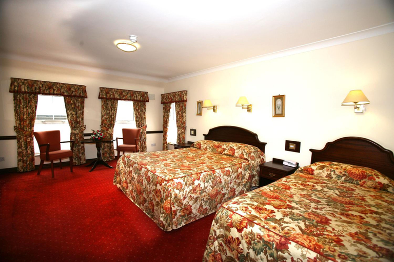 Bedroom 4, Dorrian's Imperial