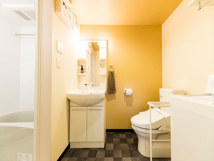Bathroom 5, Trip Pod Komondo-Machi, Fukuoka