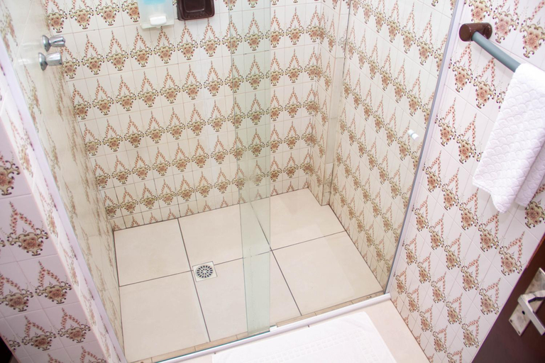 Bathroom 5, Hotel Domhof, Blumenau