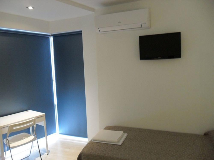 Bedroom 3, Far Home Hostel, Madrid