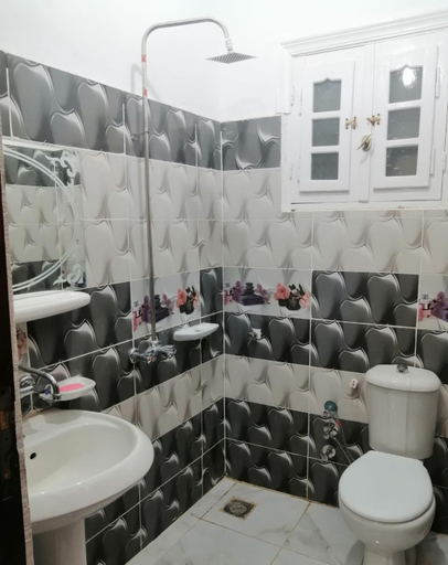 Others 3, Addas Home, Siwa