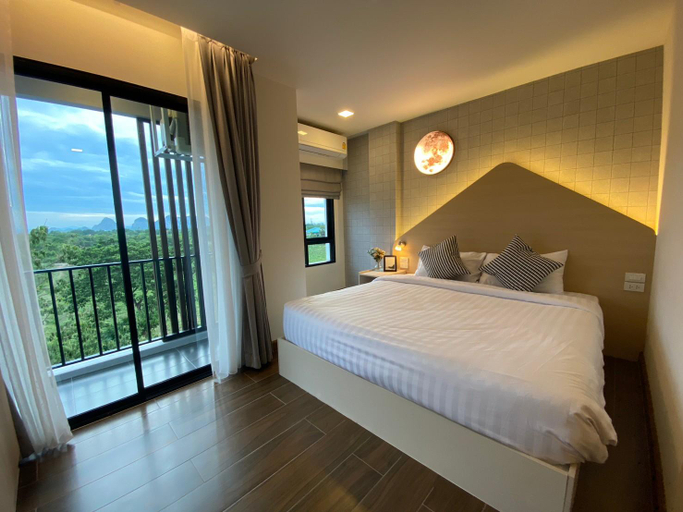 Bedroom 15