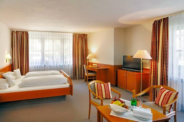 Bedroom 3, Hotel Schwärs Löwen Freiburg, Freiburg im Breisgau