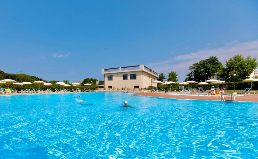 Others 2, Apartments 4 beds in Residence Mirto and Corbezzolo, Livorno
