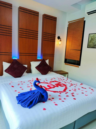 Bedroom 12
