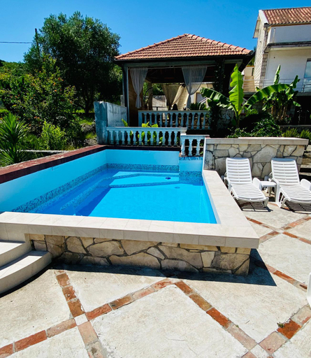 1, INO Apartments