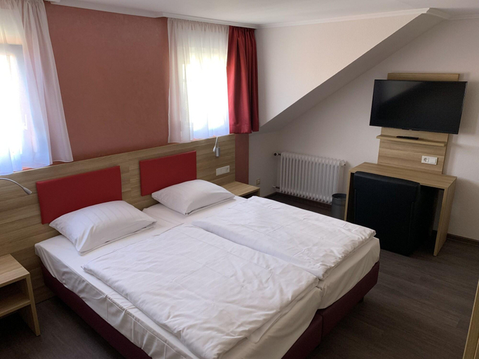 Bedroom 2, Hotel Well garni, Bernkastel-Wittlich