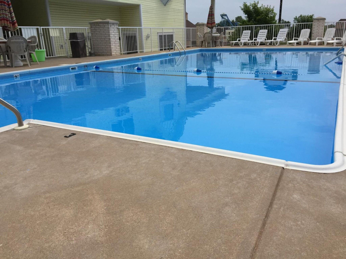 Sport & Beauty 5, Spinning Wheel Inn Branson, Taney