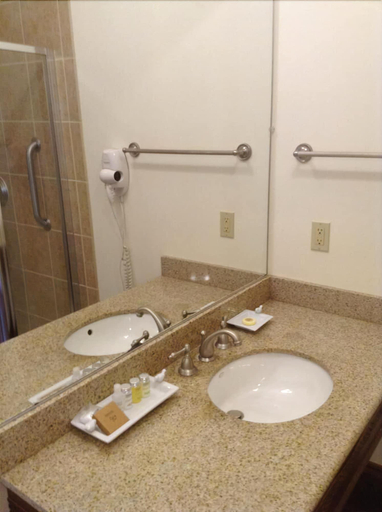 Bathroom 4, The Queen Anne, Orleans