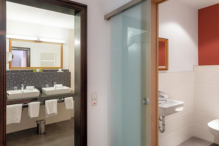 Bathroom 5, Eurener Hof, Trier