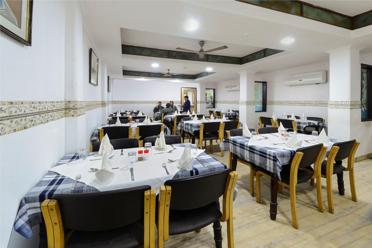 Food & Drinks, Hotel Ashish Palace, Agra