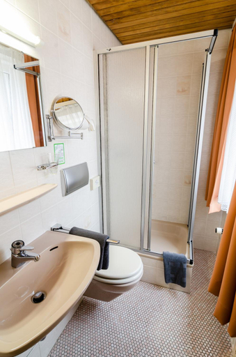 Bathroom 3, Altstadthotel Wienecke, Braunschweig