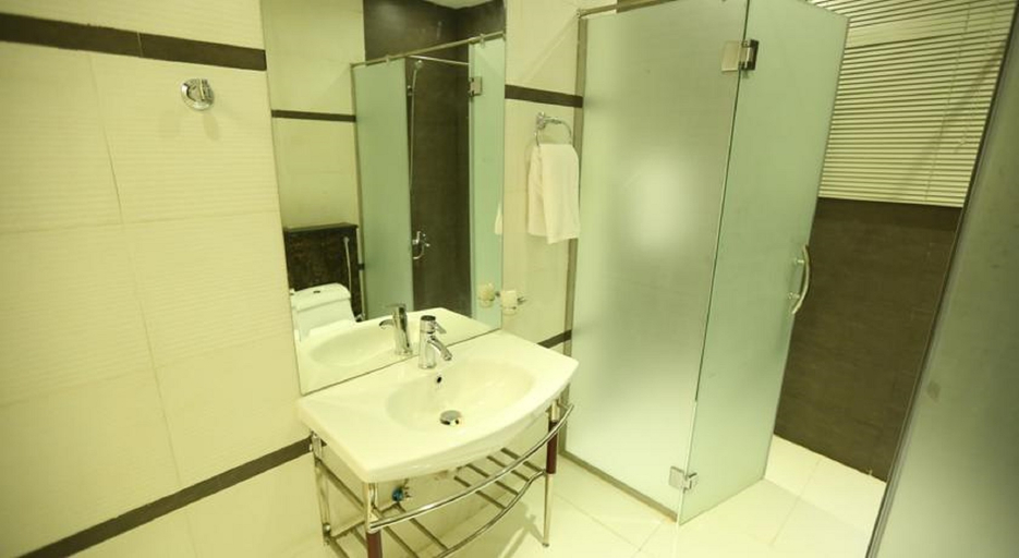 Bathroom, Almuhaidb Down Town, Riyadh