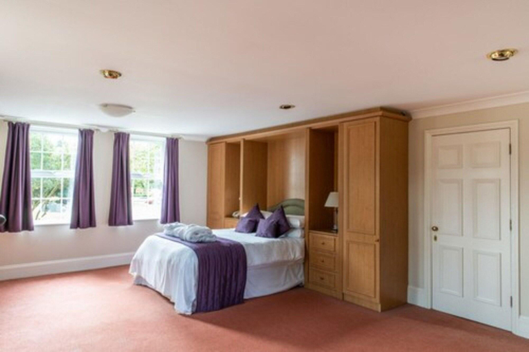 Bedroom 3, Woodlands Manor, Bedfordshire