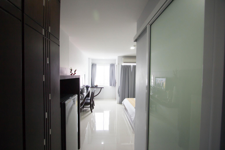Bathroom, Prime Time Hotel Bang Saen, Muang Chon Buri