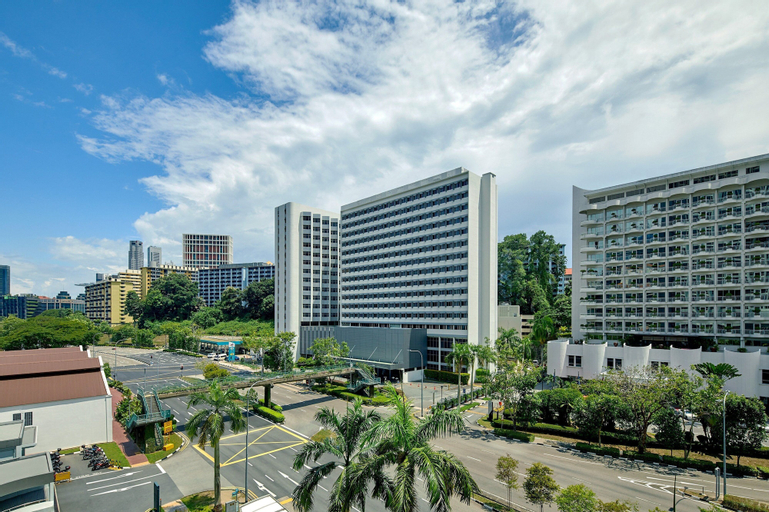 Exterior 10