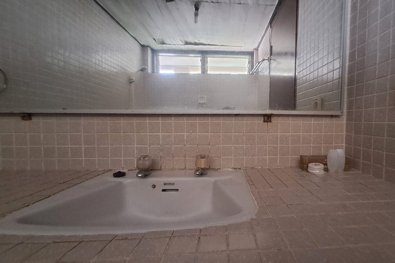 Bathroom 6