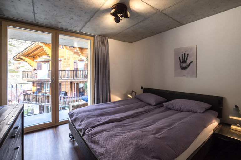 Bedroom 2, House Mojo, Visp
