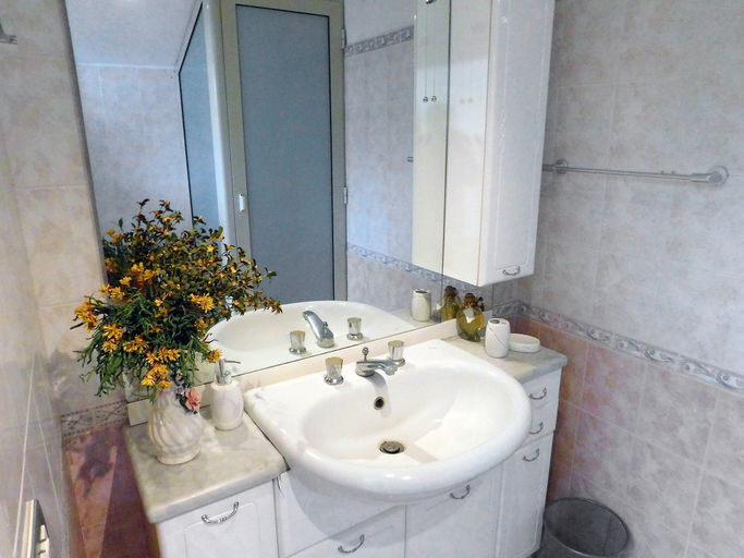 Bathroom 4, Gelso Bianco - Three Bedroom, Catania