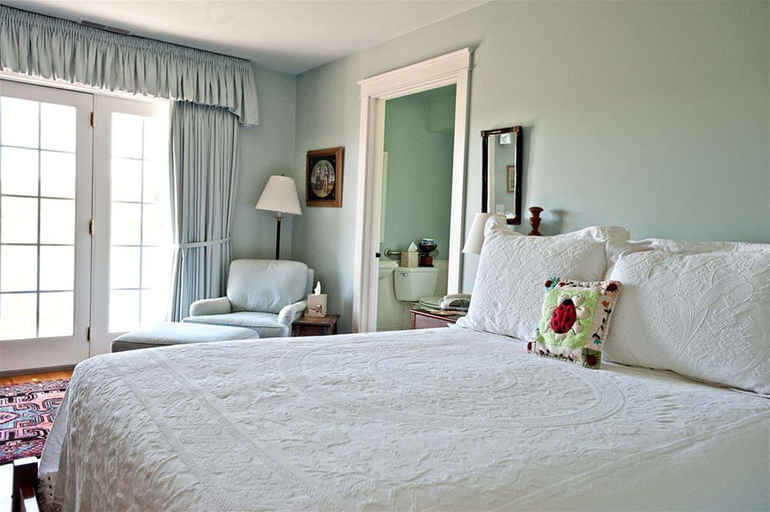 Bedroom 5, Inn at Old Virginia, Staunton