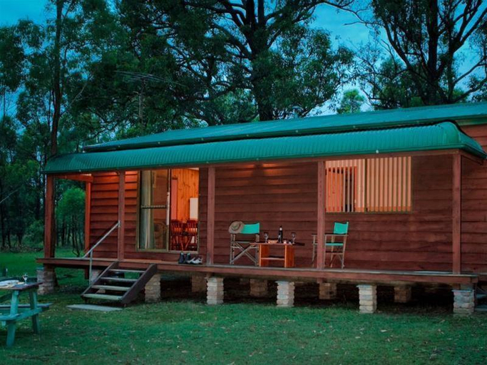 Exterior & Views 2, Hunter Hideaway Cottages, Cessnock