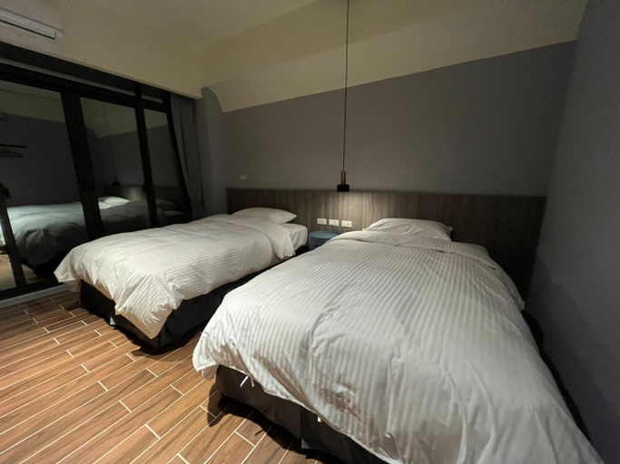Bedroom 13