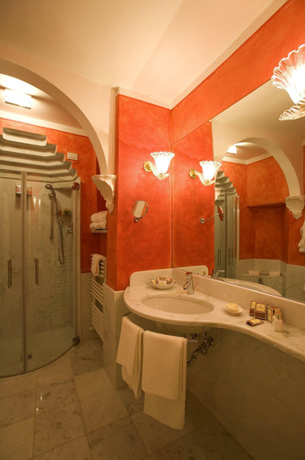 Bathroom 4, Campo Regio Relais, Siena