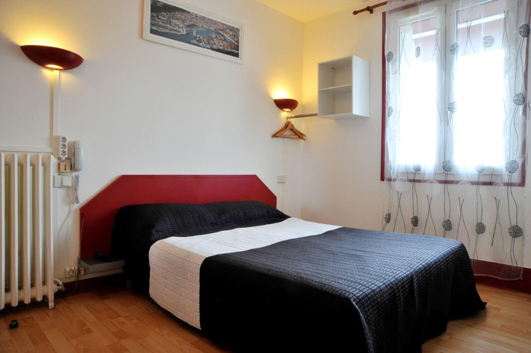 Bedroom 3, Les Rosiers, Charente-Maritime