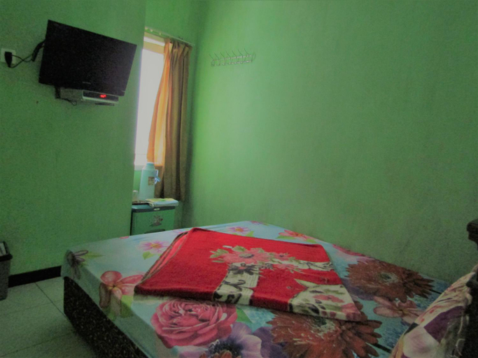 Bedroom 12