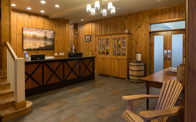 Public Area, Delta Sherwood Inn, Muskoka