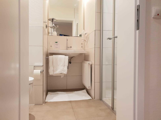 Bathroom 4, Jansens's Clemenswerther Hof, Emsland
