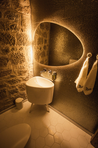 Bathroom 5, Cephanelik Boutique Hotel, Merkez