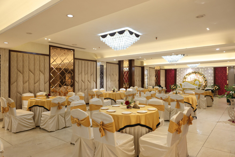 Food & Drinks 5, The Saffron Park, Panchkula