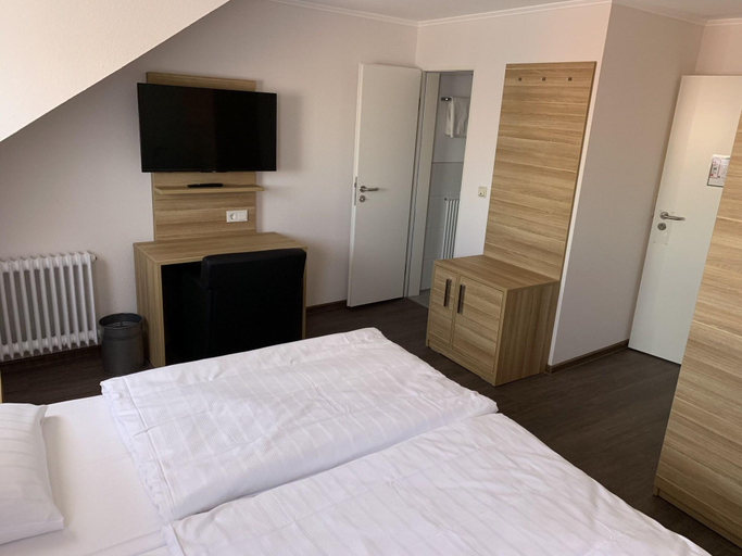 Bedroom 2, Hotel Well garni, Bernkastel-Wittlich