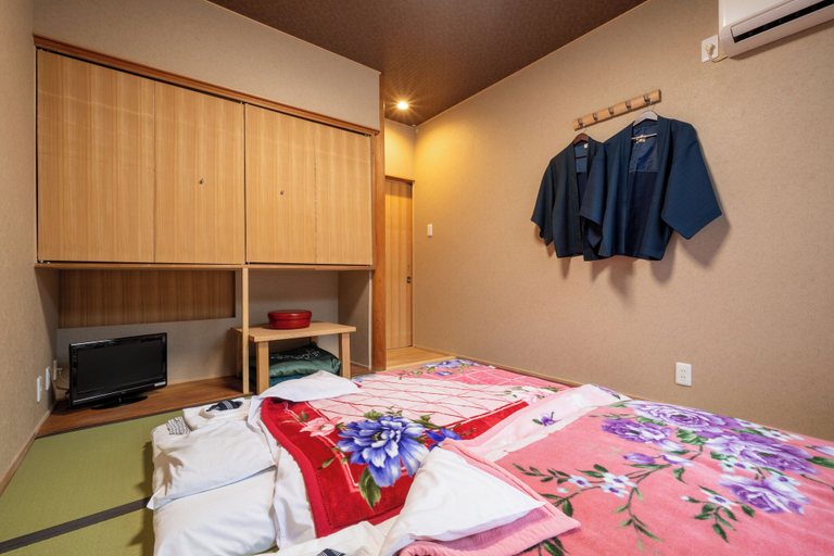 Bedroom 4, Ryokan Yamazaki, Kyoto