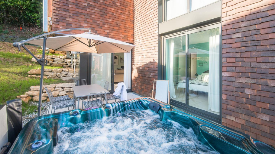 Facilities 3, Villa Cote Ouest avec Jacuzzi Privatif, Dordogne