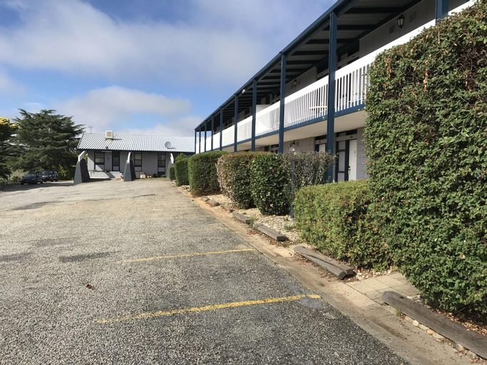 Snow Season Motor Inn, Cooma-Monaro