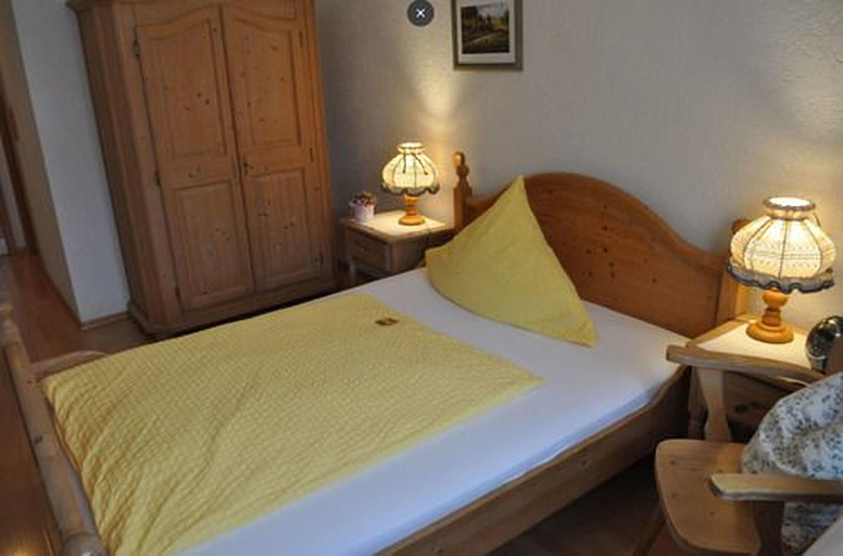 Bedroom 3, Hotel & Restaurant Bei Holzchen, Region Hannover