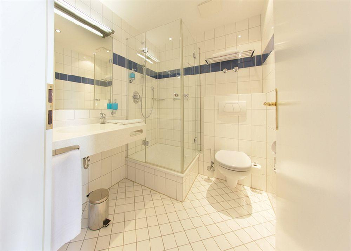 Bathroom 3, Kontorhaus, Vorpommern-Rügen