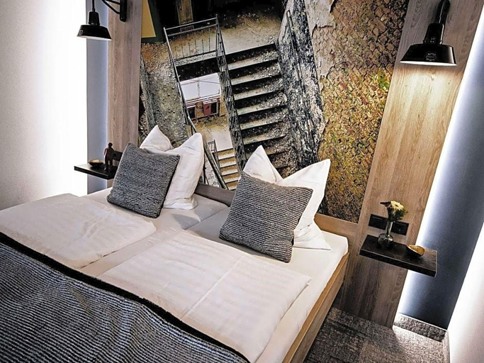 Bedroom 3, Alexxanders, Chemnitz
