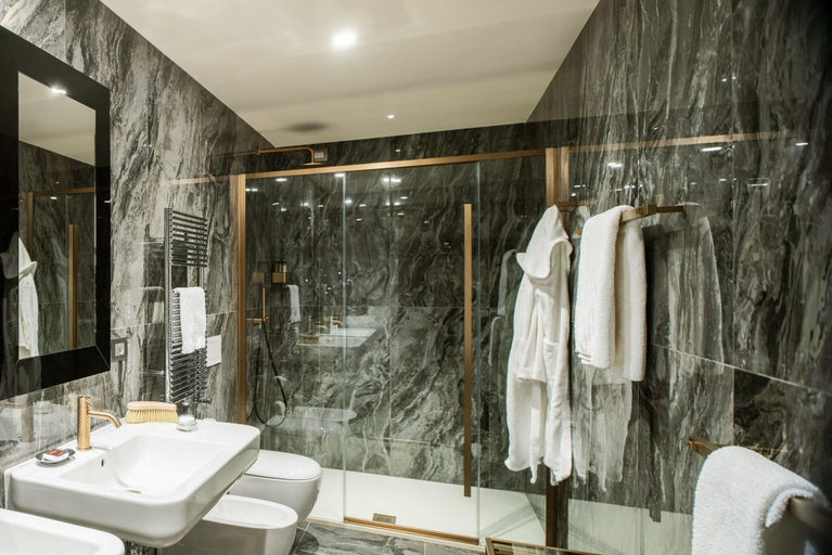 Bathroom 4, Relilax Terme Miramonti, Padua