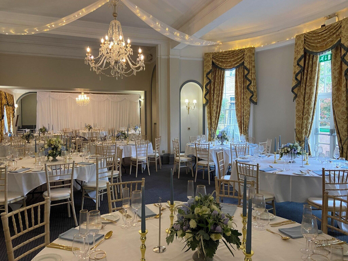 Food & Drinks 5, Woodlands Manor, Bedfordshire