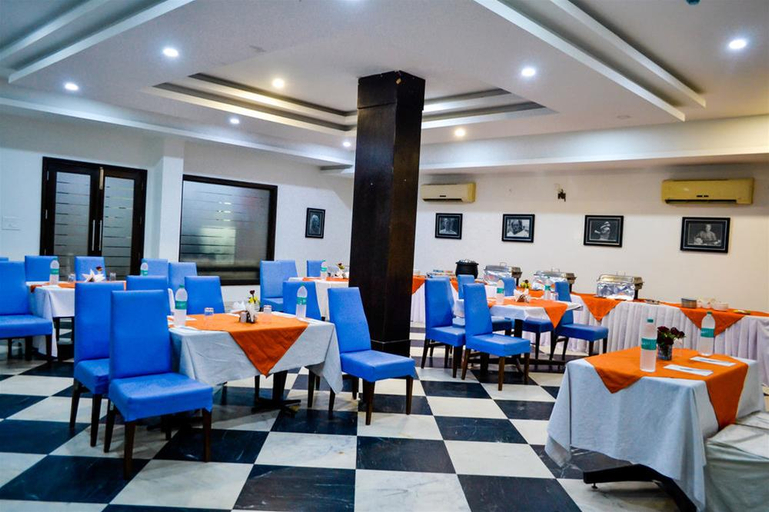 Food & Drinks 5, Rnb Jaipur, Jaipur