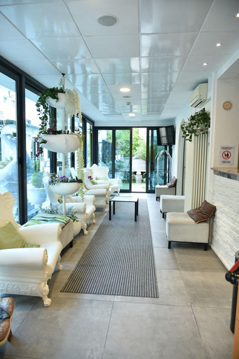 Public Area 2, Okinawa, Rimini