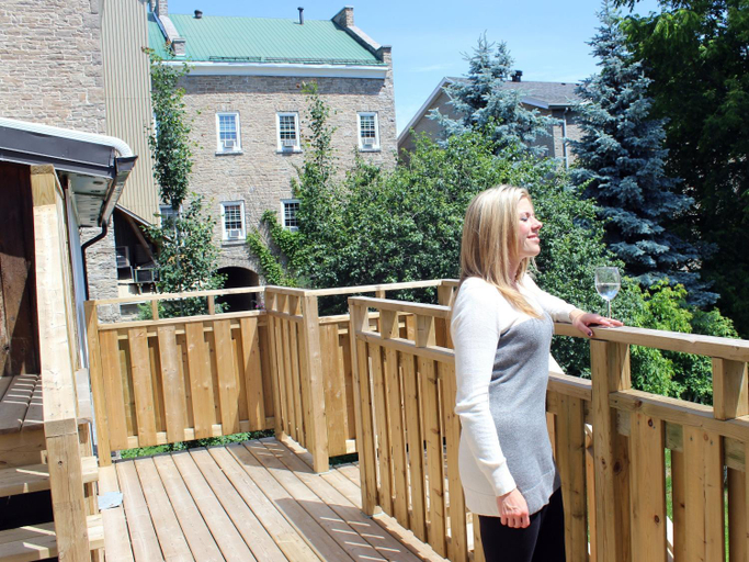 Exterior & Views 4, Merrickville Guest Suites, Leeds and Grenville