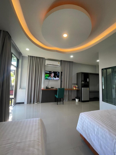 Bedroom 12