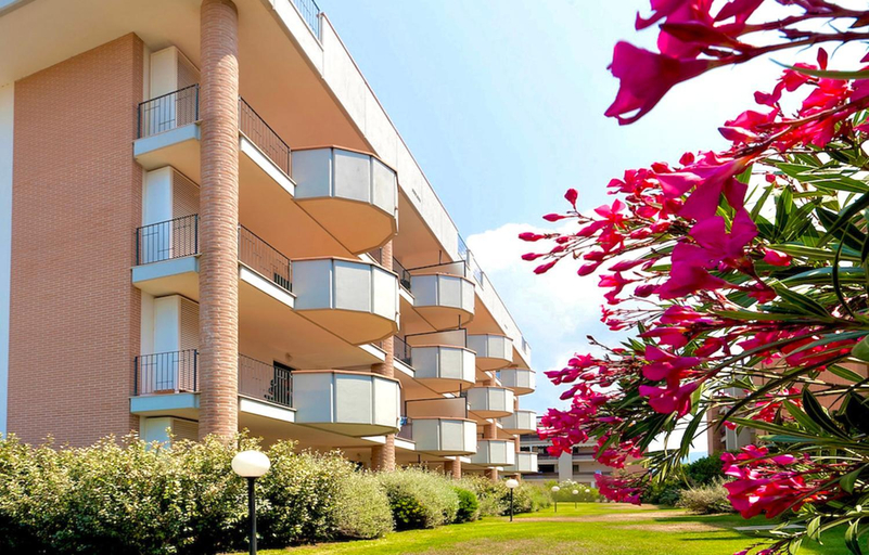 Others 4, Apartments 4 beds in Residence Mirto and Corbezzolo, Livorno