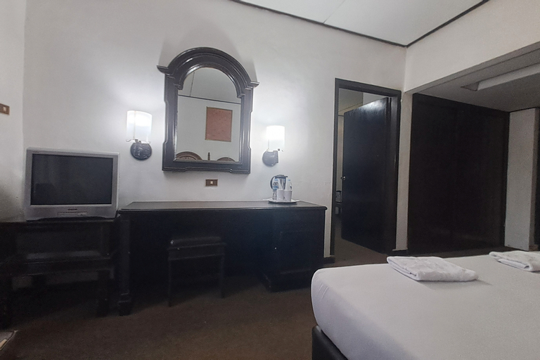 Bedroom 8