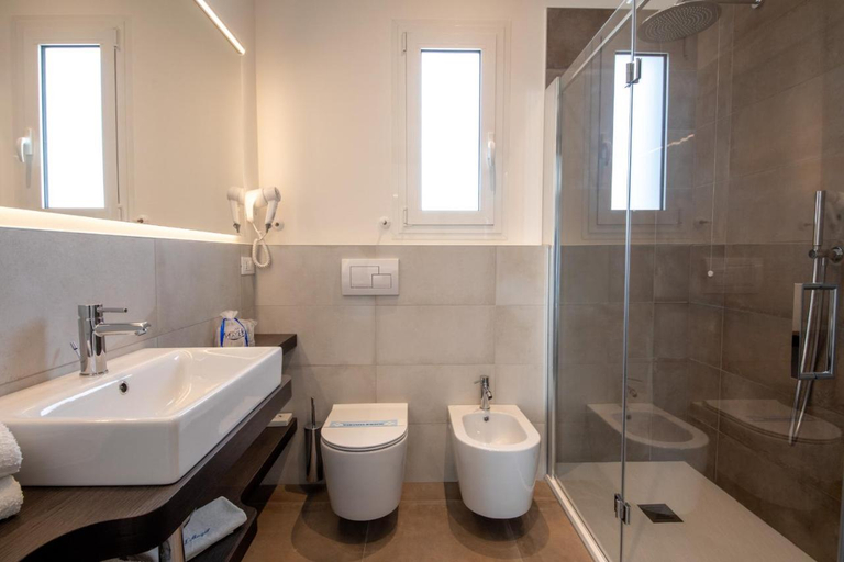 Bathroom 5, Cesare Augustus, Venezia