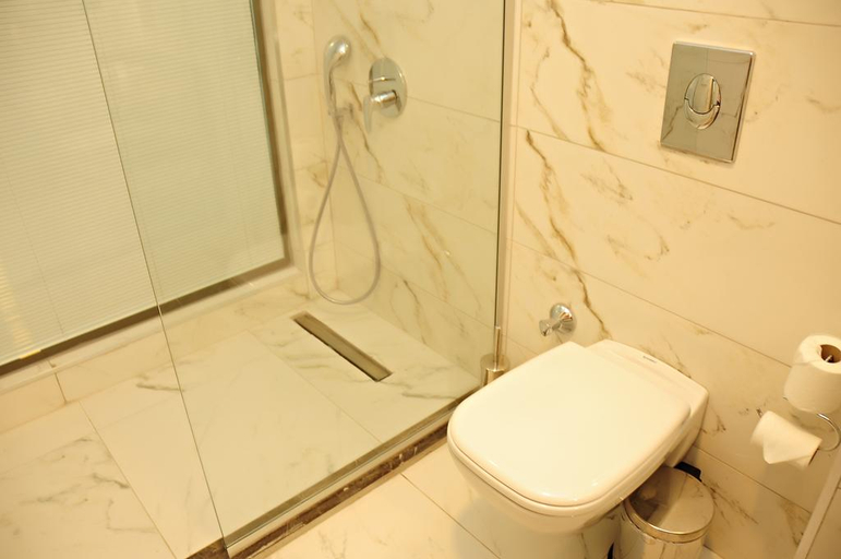 Bathroom 3, Orfeus Queen, Manavgat